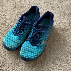 Mizuno Wave Prophecy Sz 8